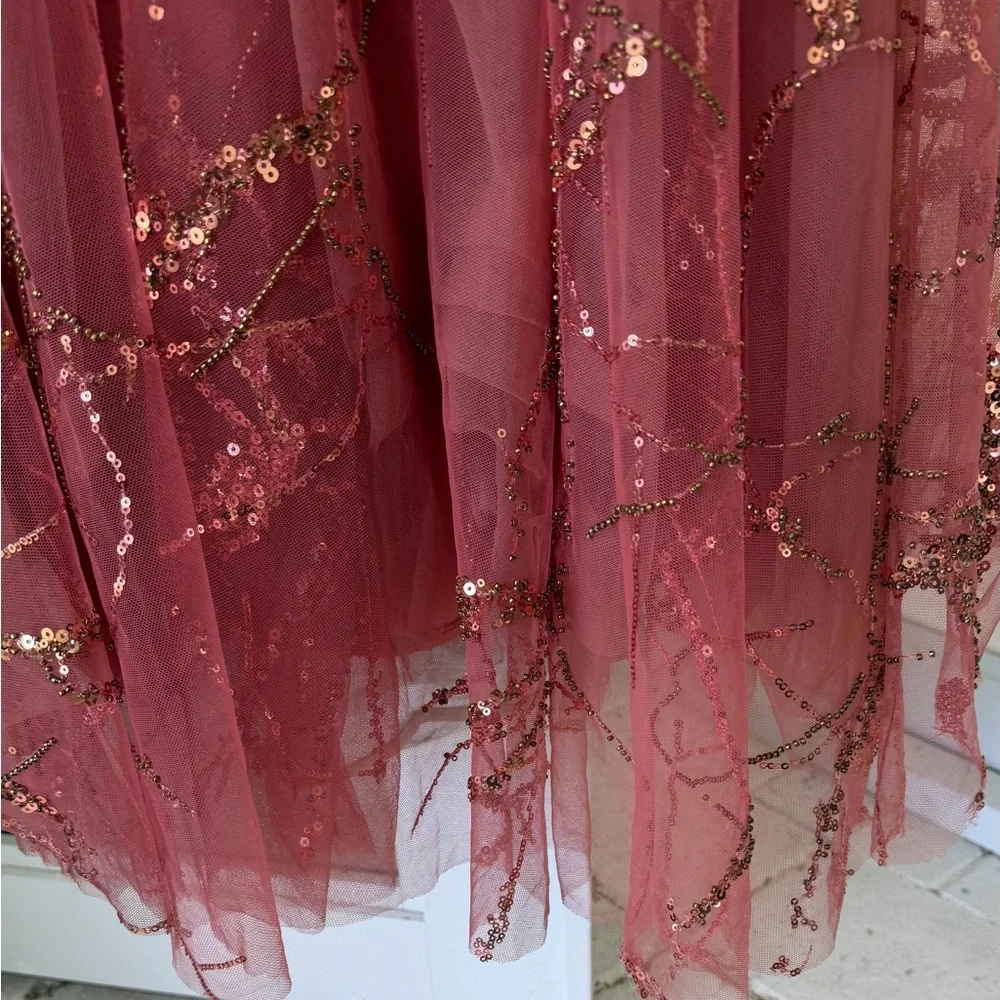 Mac Duggal stunning coral